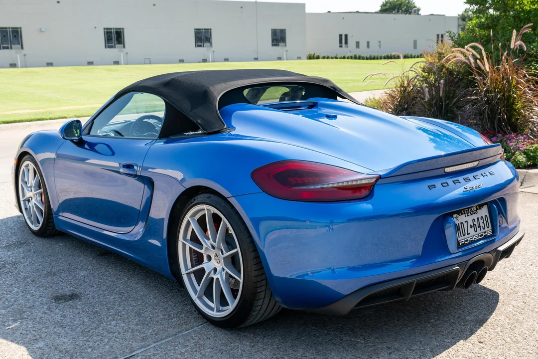 2016 Porsche 981 Boxster Spyder - Image 14 of 31
