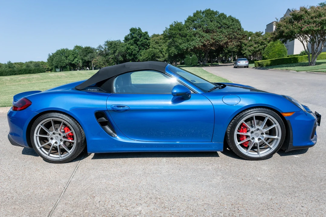 2016 Porsche 981 Boxster Spyder - Image 19 of 31