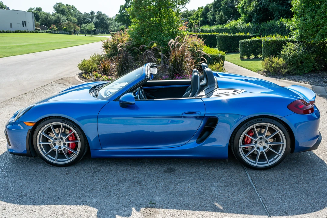2016 Porsche 981 Boxster Spyder - Image 8 of 31