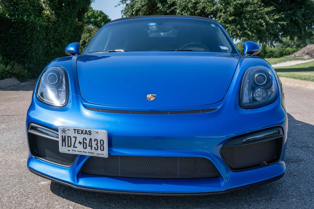 2016 Porsche 981 Boxster Spyder - Image 2 of 31