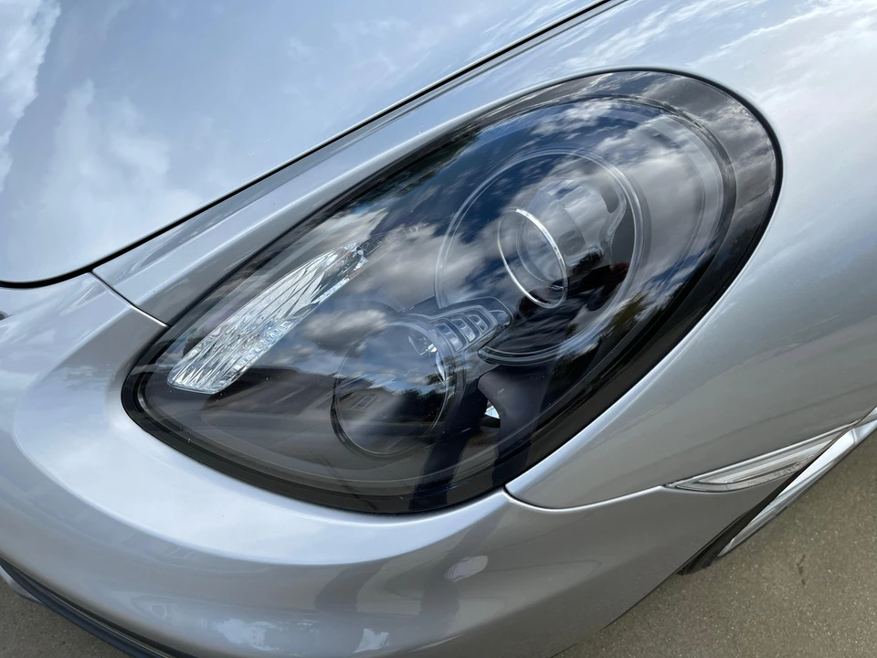 2016 Porsche 981 Boxster Spyder - Image 12 of 31