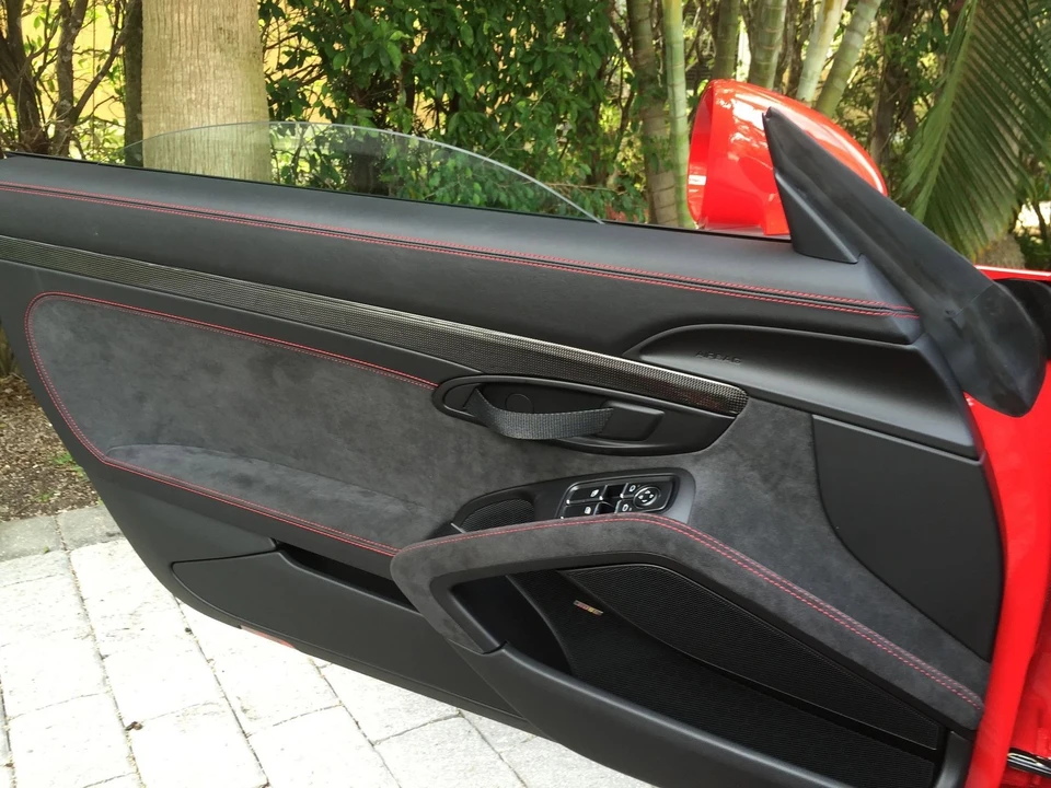 2016 Porsche 981 Boxster Spyder - Image 4 of 4