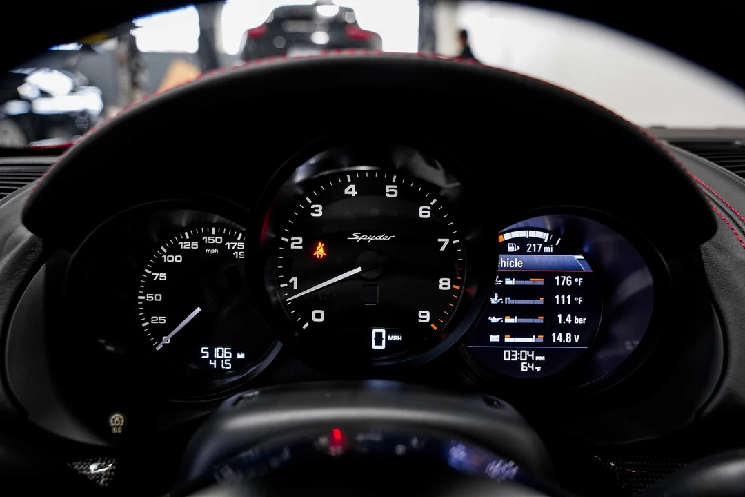2016 Porsche 981 Boxster Spyder - Image 11 of 21