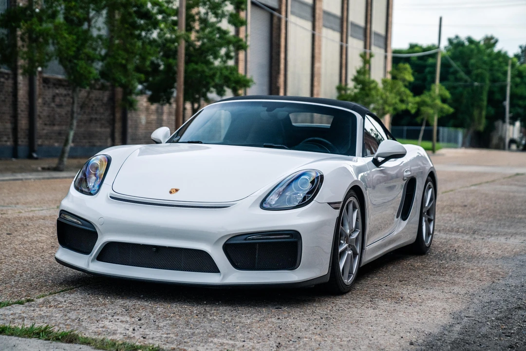2016 Porsche 981 Boxster Spyder - Image 28 of 31