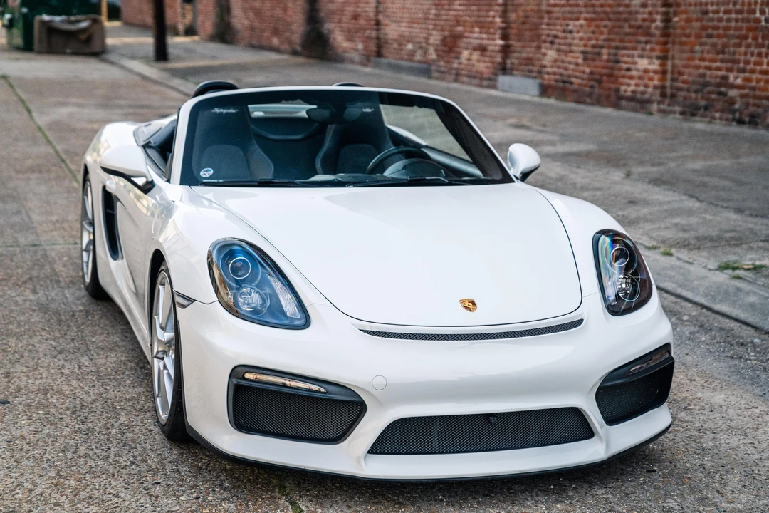 2016 Porsche 981 Boxster Spyder - Image 25 of 31