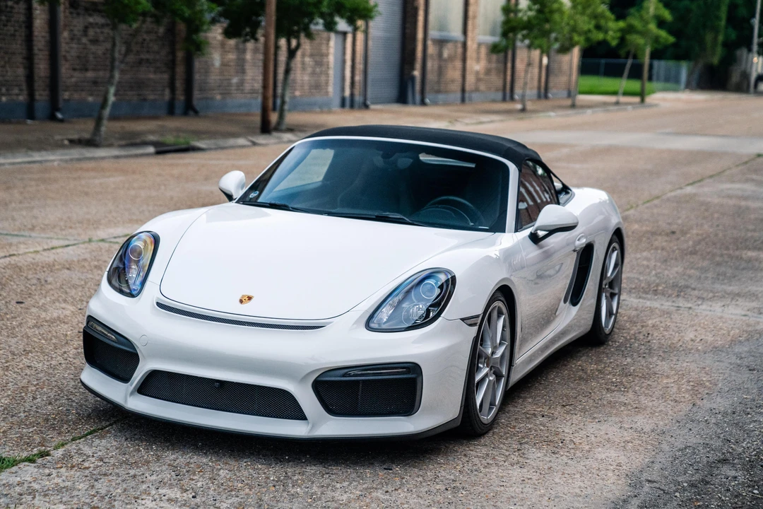 2016 Porsche 981 Boxster Spyder - Image 29 of 31