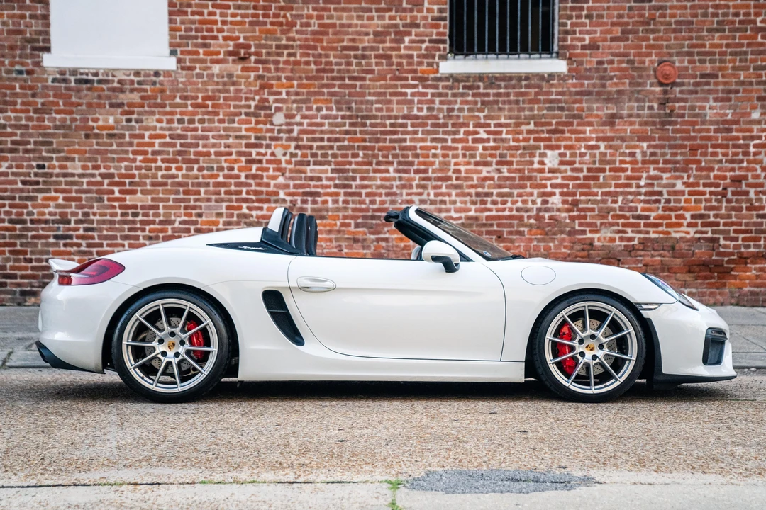 2016 Porsche 981 Boxster Spyder - Image 20 of 31