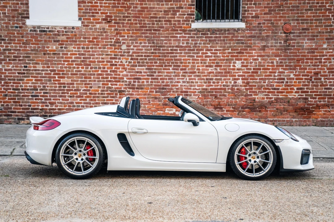 2016 Porsche 981 Boxster Spyder - Image 19 of 31