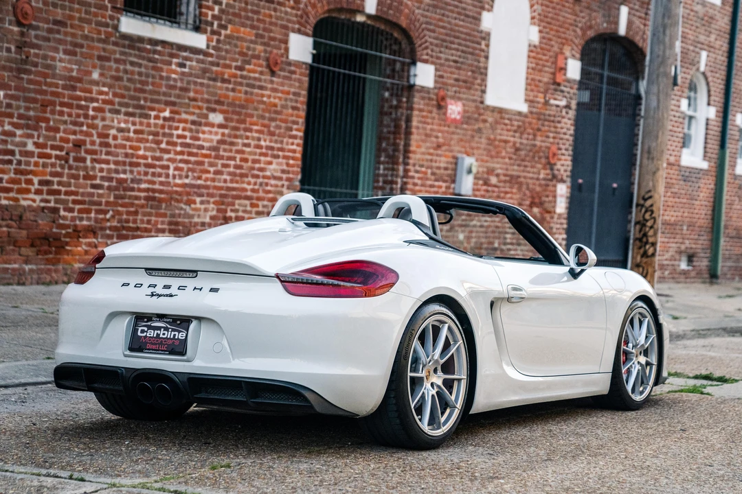 2016 Porsche 981 Boxster Spyder - Image 16 of 31