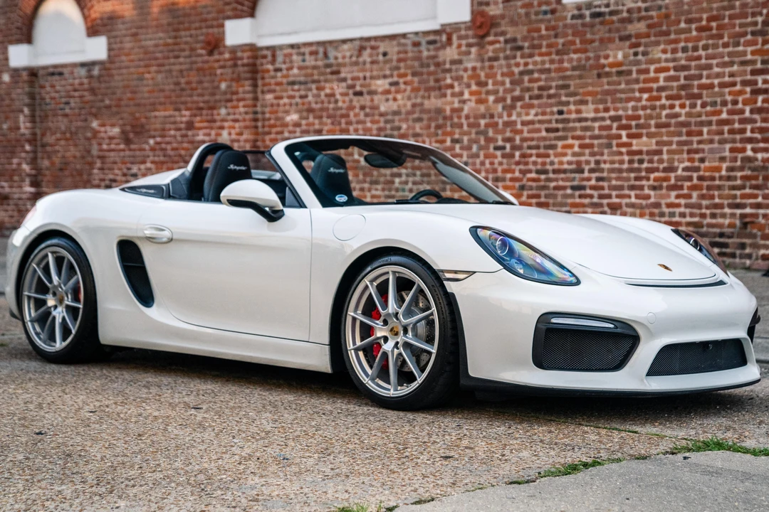 2016 Porsche 981 Boxster Spyder - Image 23 of 31