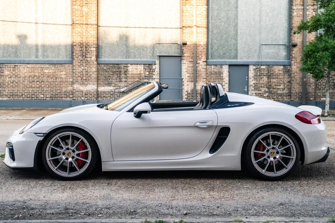 2016 Porsche 981 Boxster Spyder - Image 3 of 31