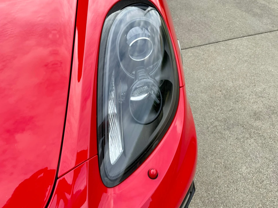 2016 Porsche 981 Boxster Spyder - Image 25 of 31