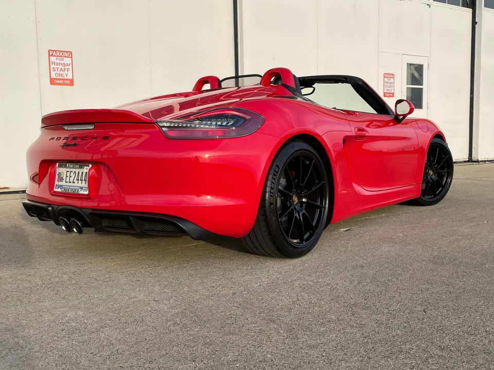 2016 Porsche 981 Boxster Spyder - Image 7 of 31