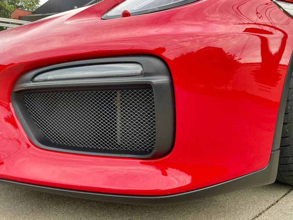 2016 Porsche 981 Boxster Spyder - Image 26 of 31