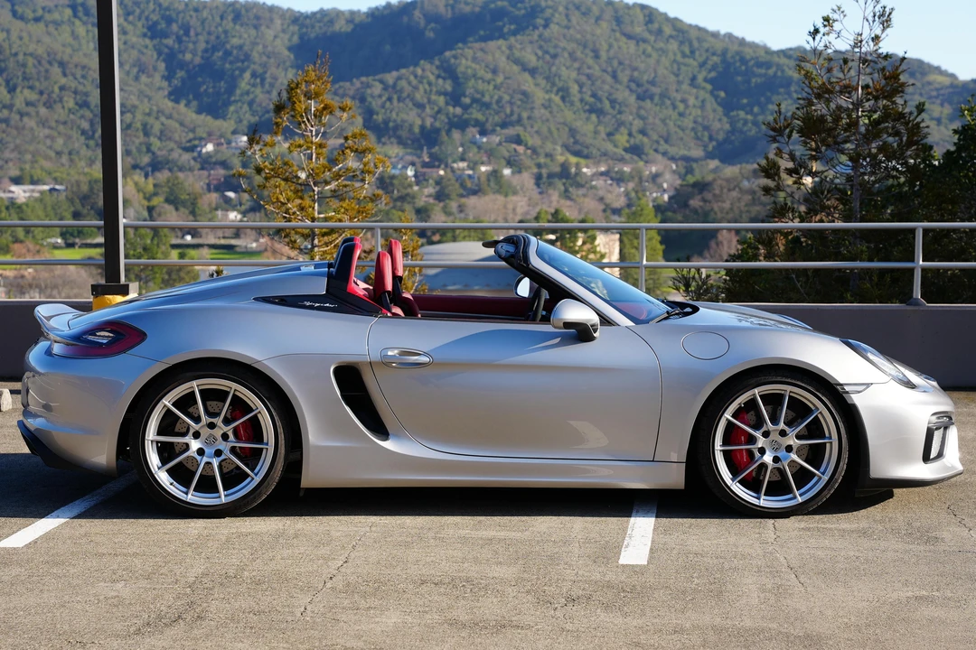 2016 Porsche 981 Boxster Spyder - Image 4 of 5