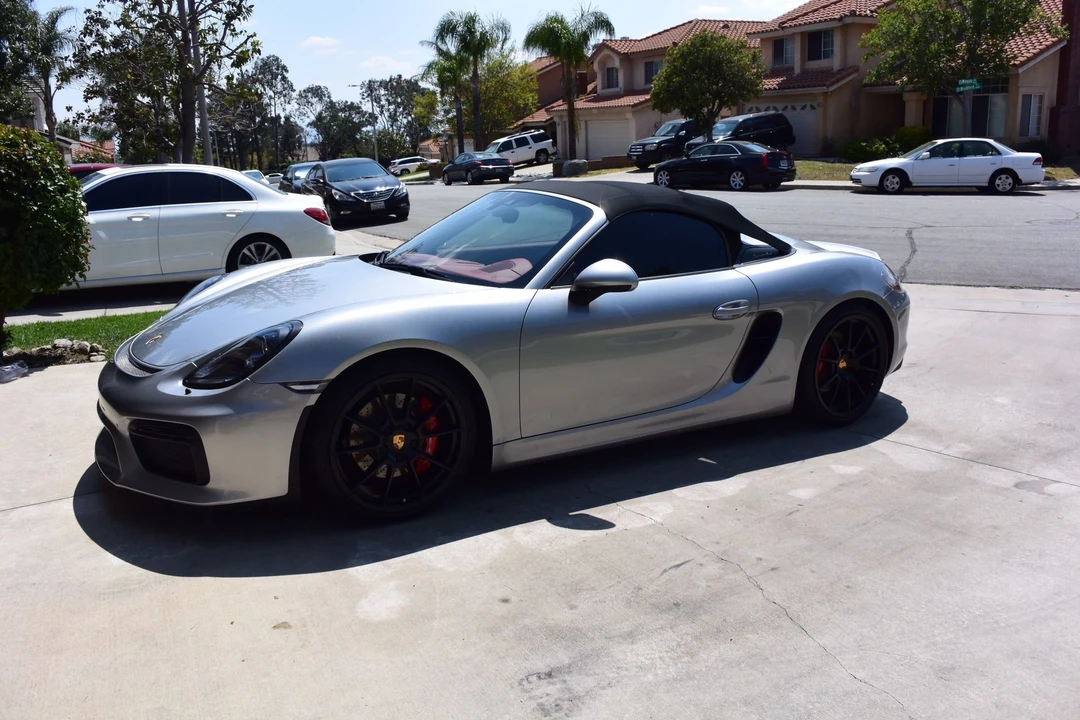 2016 Porsche 981 Boxster Spyder - Image 4 of 8