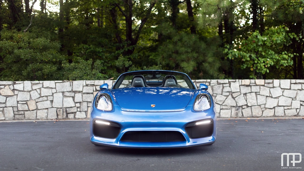 2016 Porsche 981 Boxster Spyder - Image 2 of 31