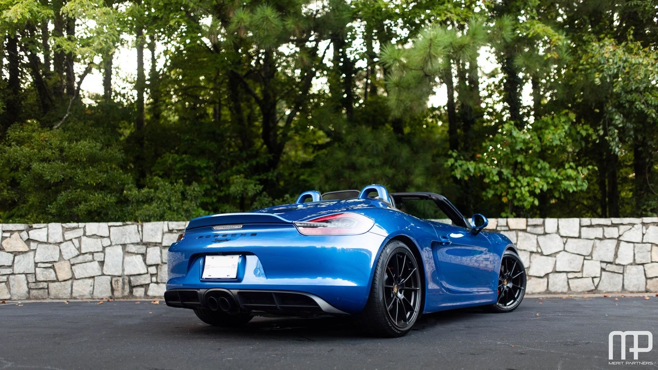 2016 Porsche 981 Boxster Spyder - Image 13 of 31