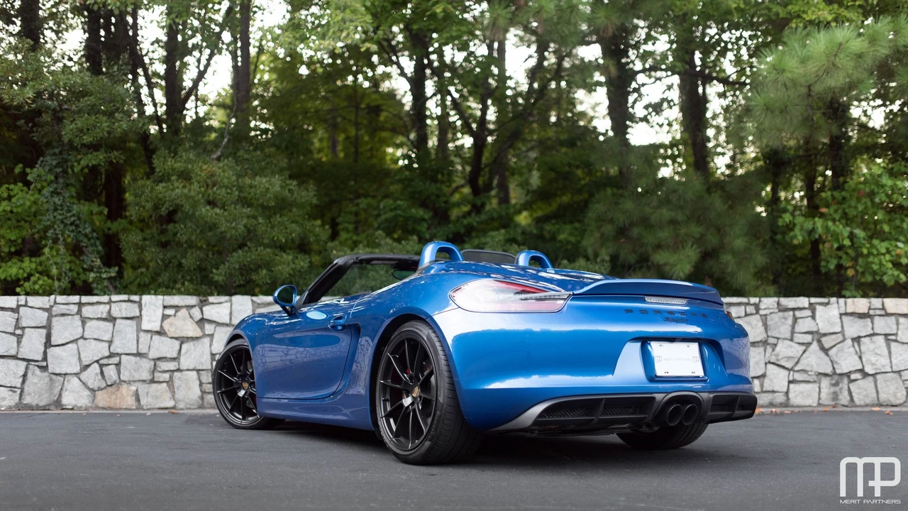2016 Porsche 981 Boxster Spyder - Image 16 of 31