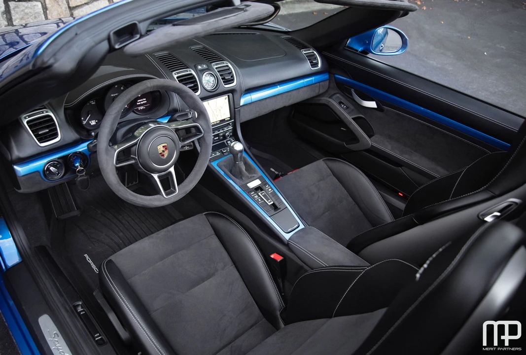 2016 Porsche 981 Boxster Spyder - Image 17 of 31