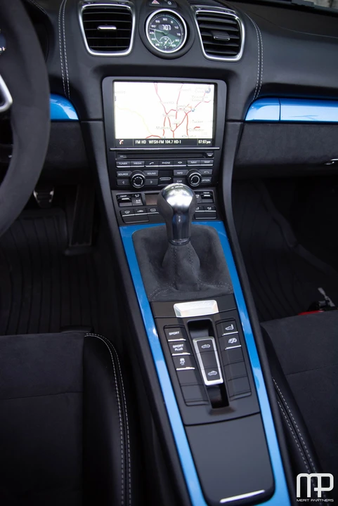2016 Porsche 981 Boxster Spyder - Image 21 of 31