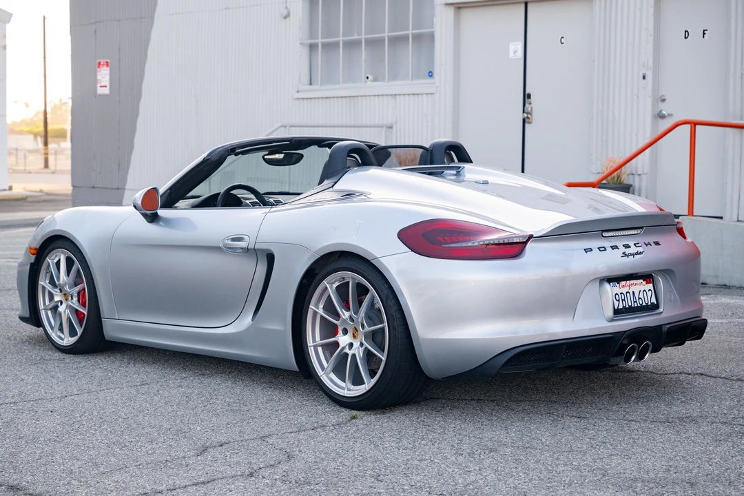 2016 Porsche 981 Boxster Spyder - Image 4 of 31