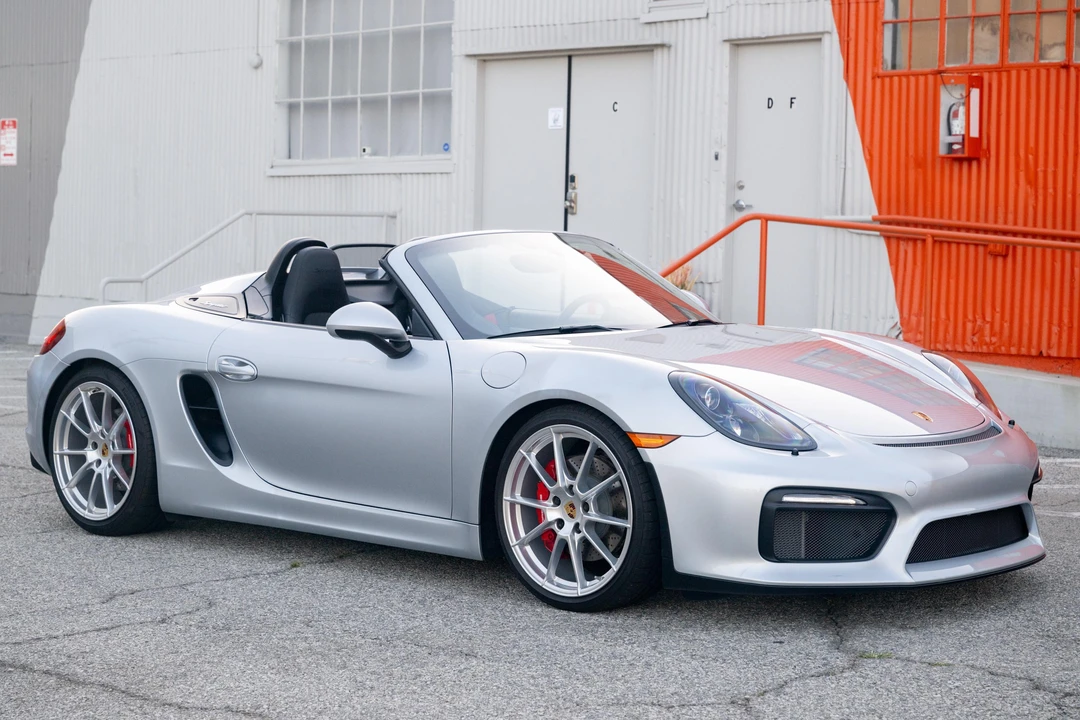 2016 Porsche 981 Boxster Spyder - Image 17 of 31