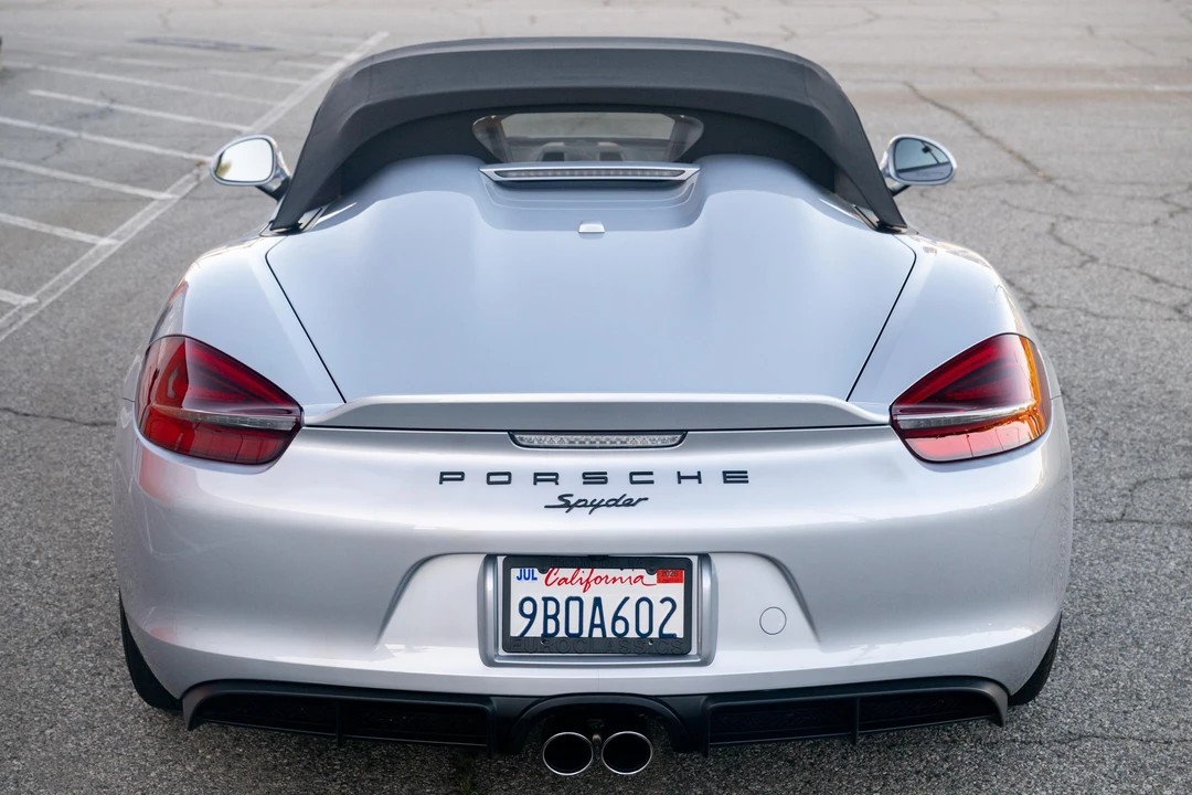 2016 Porsche 981 Boxster Spyder - Image 28 of 31