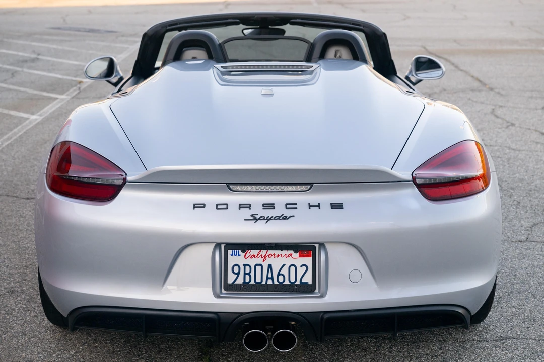 2016 Porsche 981 Boxster Spyder - Image 5 of 31