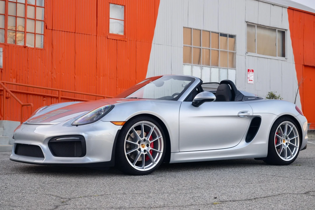 2016 Porsche 981 Boxster Spyder - Image 9 of 31