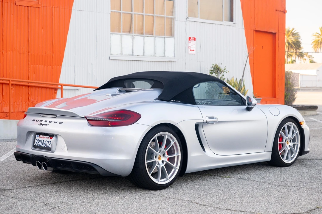 2016 Porsche 981 Boxster Spyder - Image 29 of 31