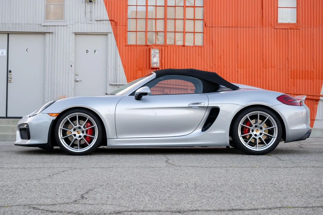 2016 Porsche 981 Boxster Spyder - Image 23 of 31