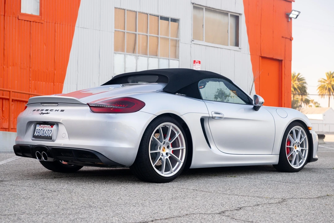 2016 Porsche 981 Boxster Spyder - Image 30 of 31