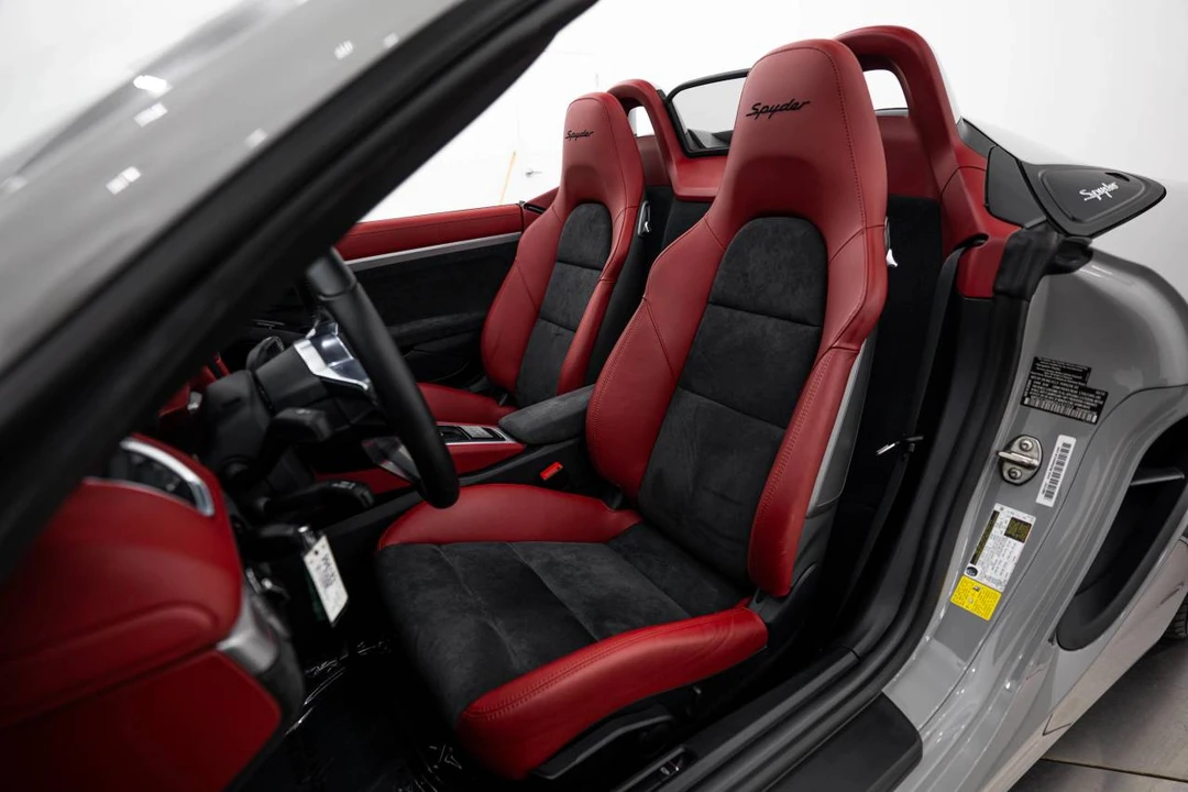 2016 Porsche 981 Boxster Spyder - Image 5 of 5