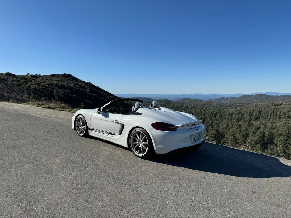 2016 Porsche 981 Boxster Spyder - Image 2 of 9