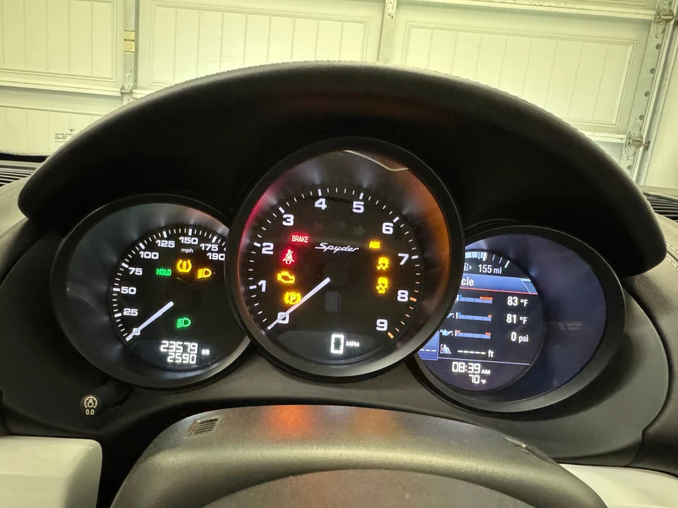 2016 Porsche 981 Boxster Spyder - Image 8 of 9