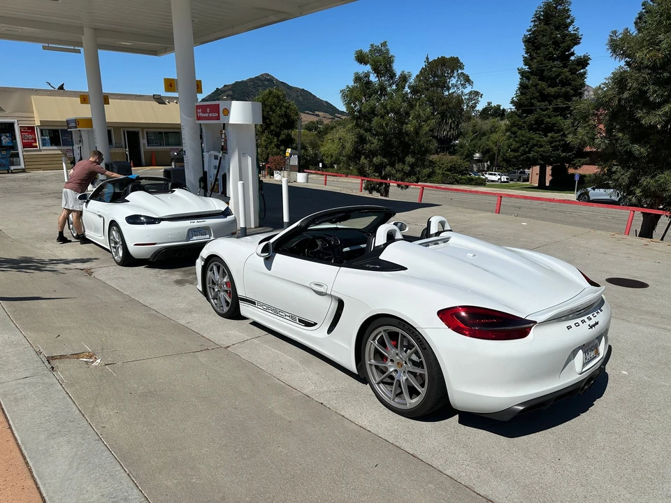 2016 Porsche 981 Boxster Spyder - Image 3 of 9