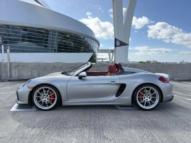 2016 Porsche 981 Boxster Spyder - Image 2 of 21