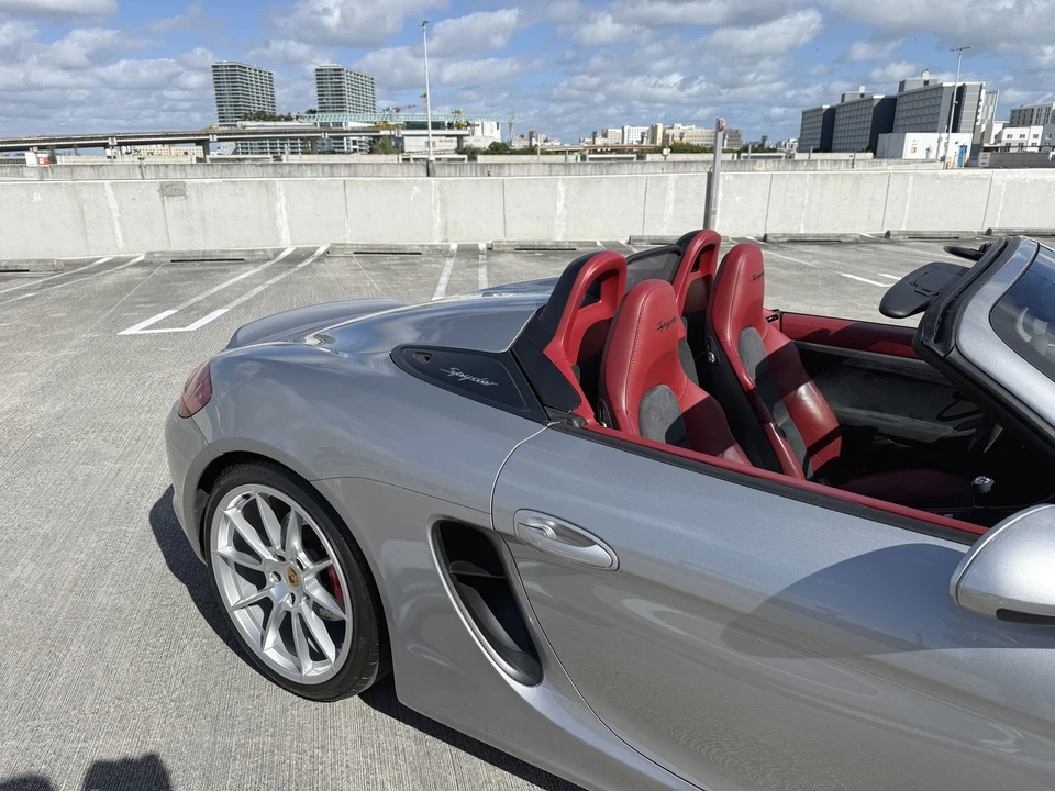2016 Porsche 981 Boxster Spyder - Image 14 of 21
