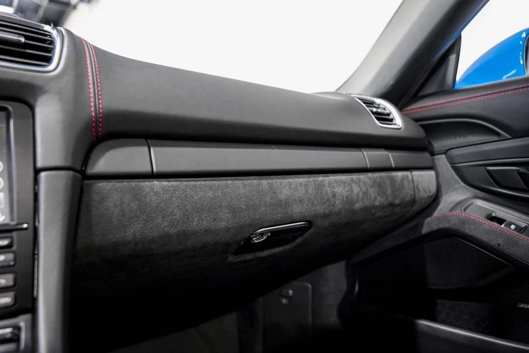 2016 Porsche 981 Boxster Spyder - Image 16 of 21