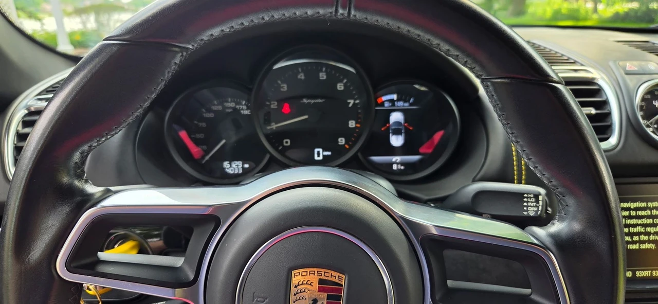 2016 Porsche 981 Boxster Spyder - Image 13 of 23