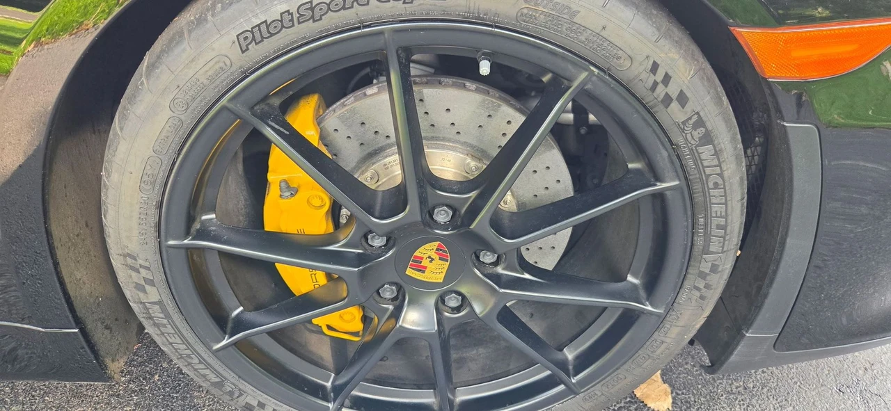 2016 Porsche 981 Boxster Spyder - Image 19 of 23