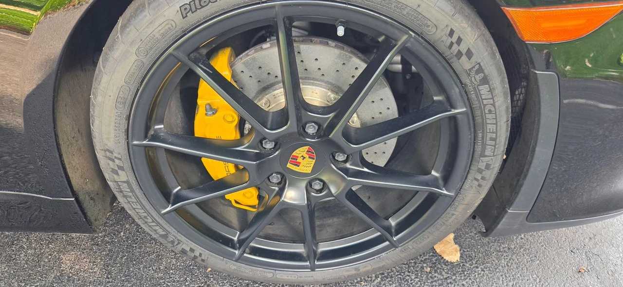 2016 Porsche 981 Boxster Spyder - Image 20 of 23