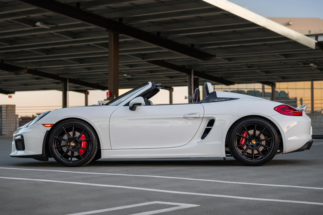 2016 Porsche 981 Boxster Spyder - Image 3 of 31