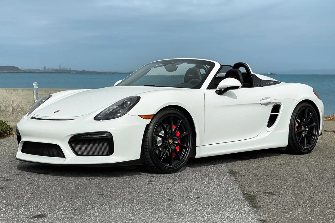 2016 Porsche 981 Boxster Spyder - Image 6 of 31