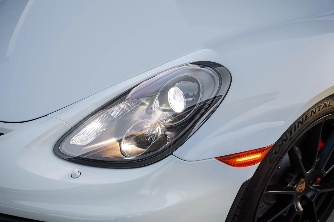2016 Porsche 981 Boxster Spyder - Image 21 of 31
