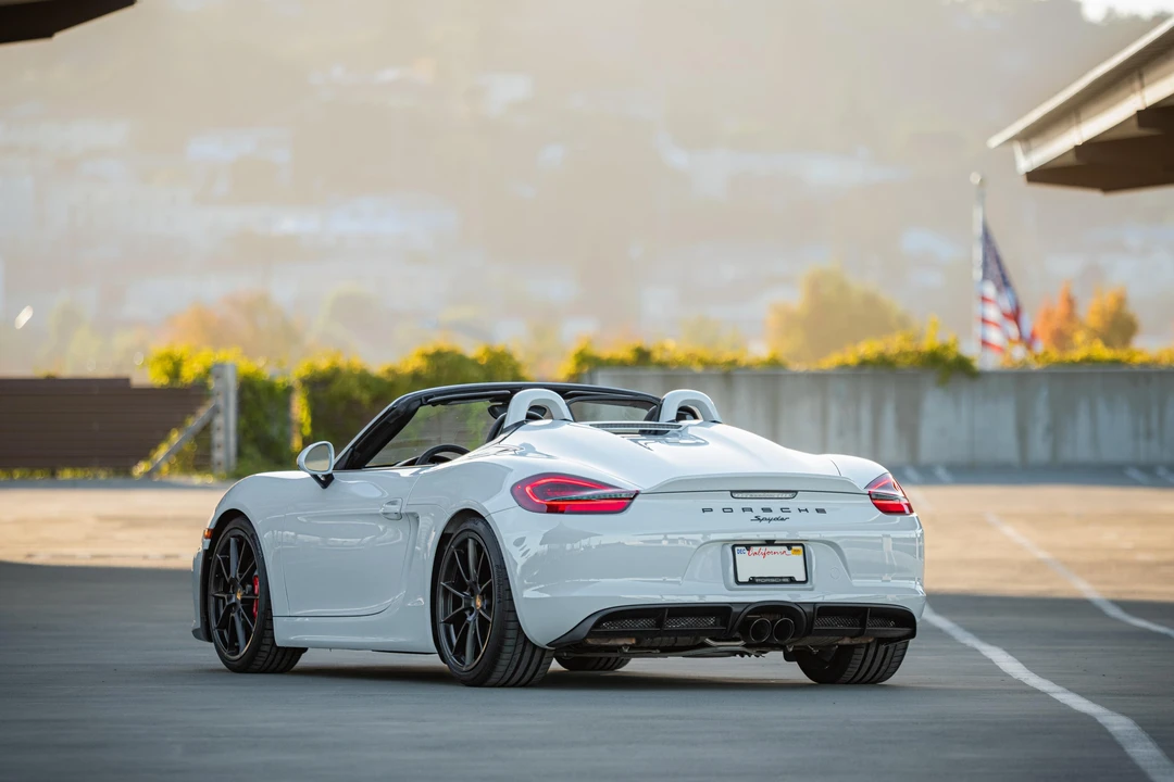 2016 Porsche 981 Boxster Spyder - Image 7 of 31