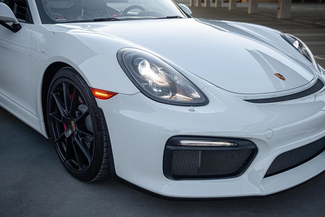 2016 Porsche 981 Boxster Spyder - Image 18 of 31