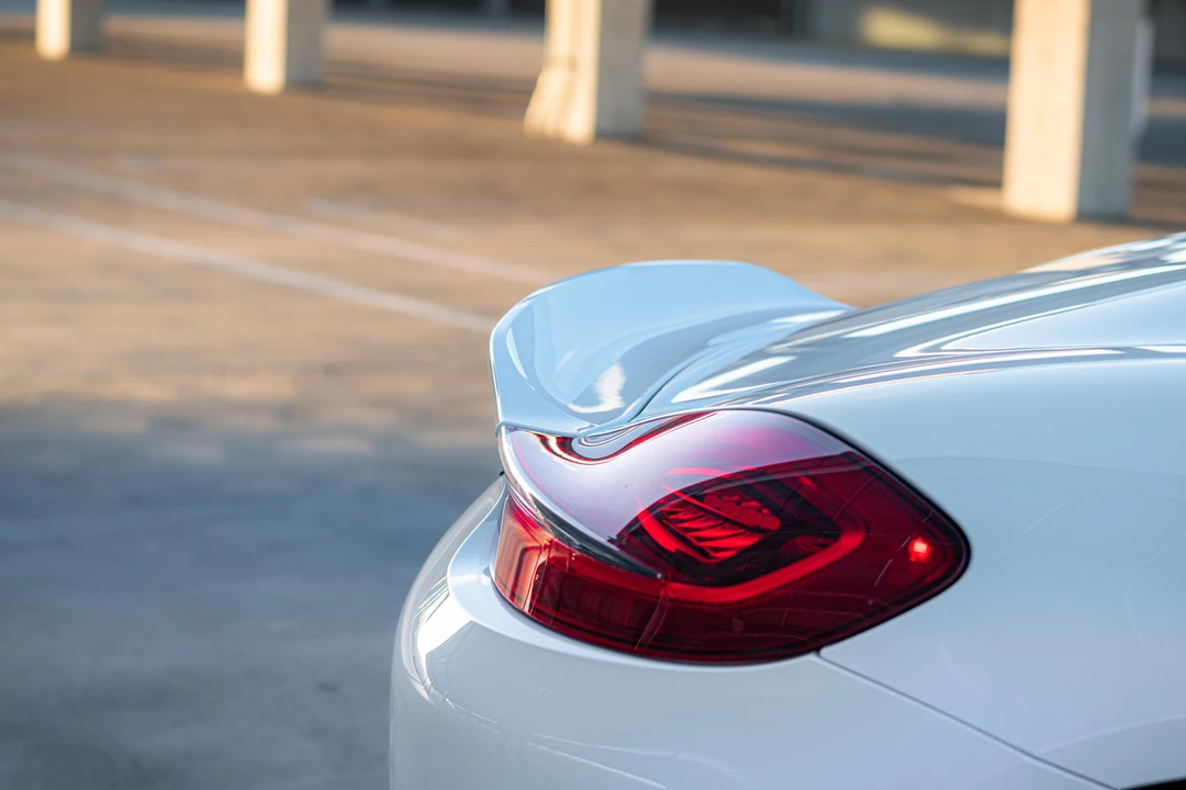 2016 Porsche 981 Boxster Spyder - Image 29 of 31
