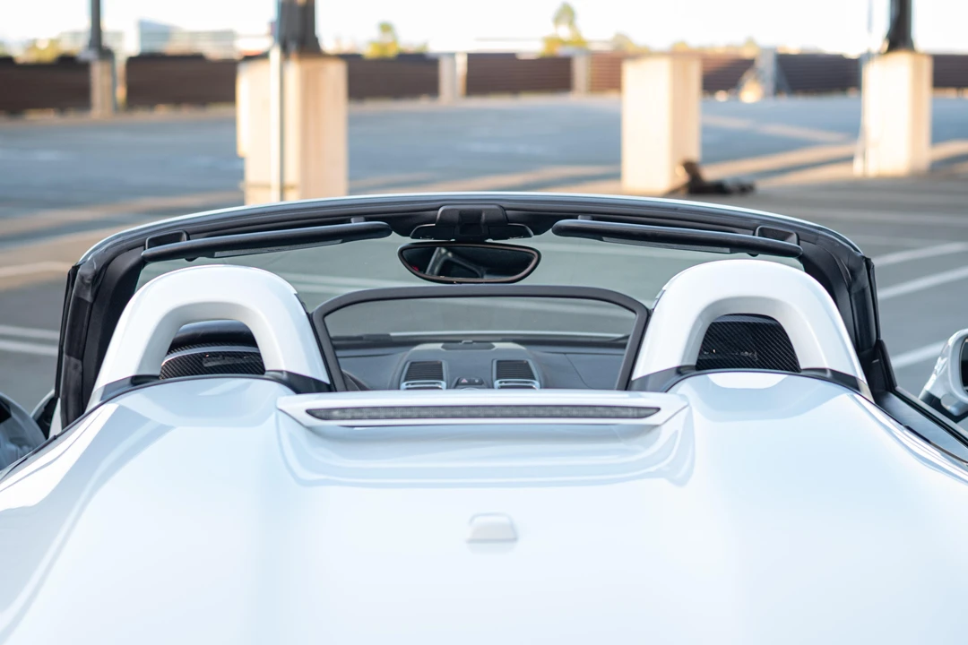 2016 Porsche 981 Boxster Spyder - Image 28 of 31